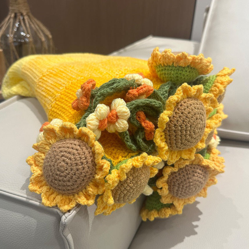 Finished 120cm hand-crocheted sunflower blanket